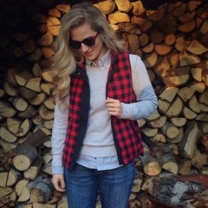 Madewell Buffalo Check Plaid Sherpa Vest